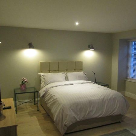 The Apartment, Lower Ground Floor, Clarendon Place 利明顿 外观 照片