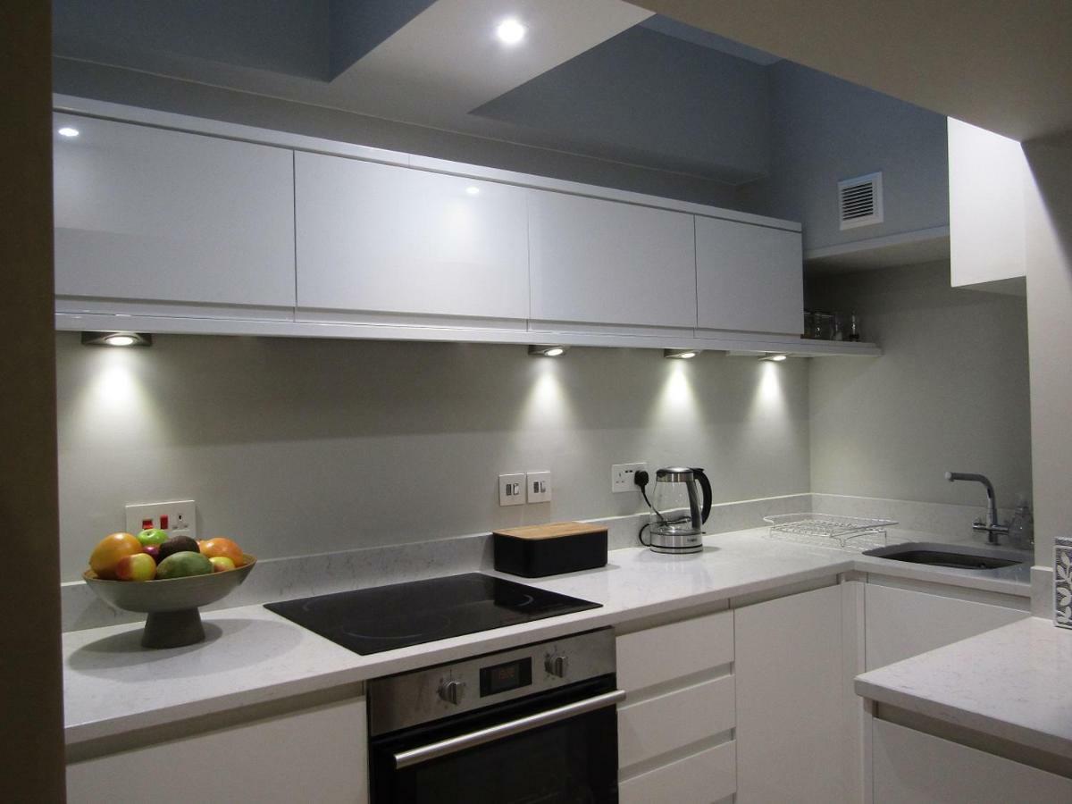 The Apartment, Lower Ground Floor, Clarendon Place 利明顿 外观 照片