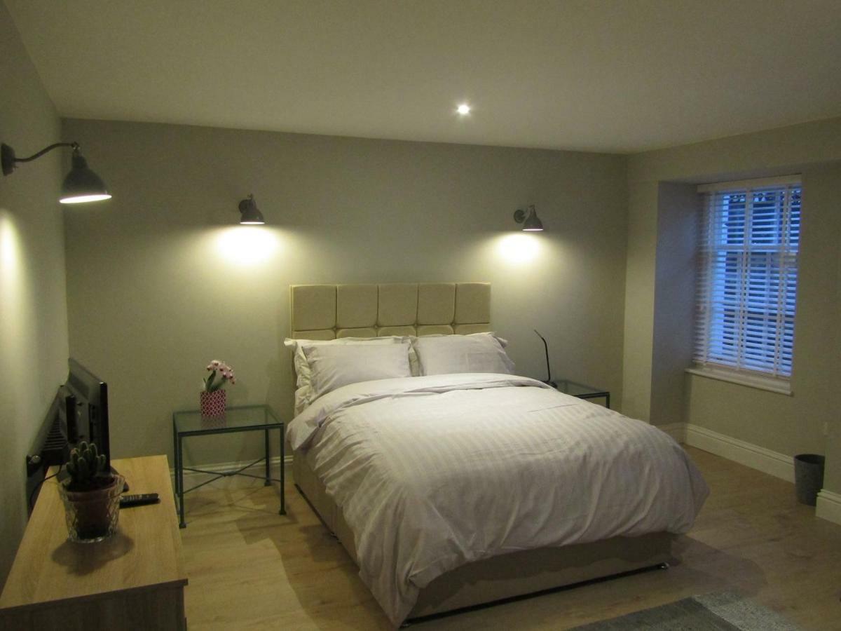 The Apartment, Lower Ground Floor, Clarendon Place 利明顿 外观 照片