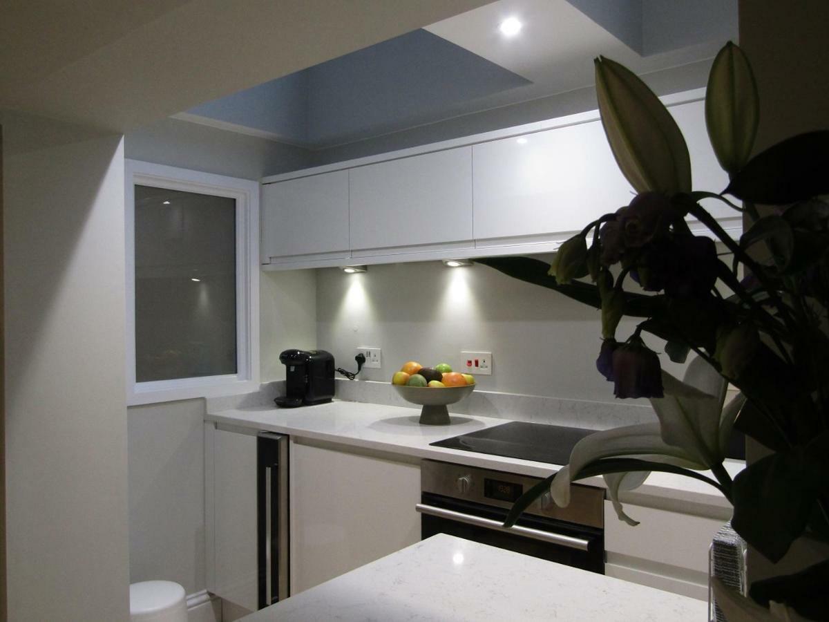 The Apartment, Lower Ground Floor, Clarendon Place 利明顿 外观 照片