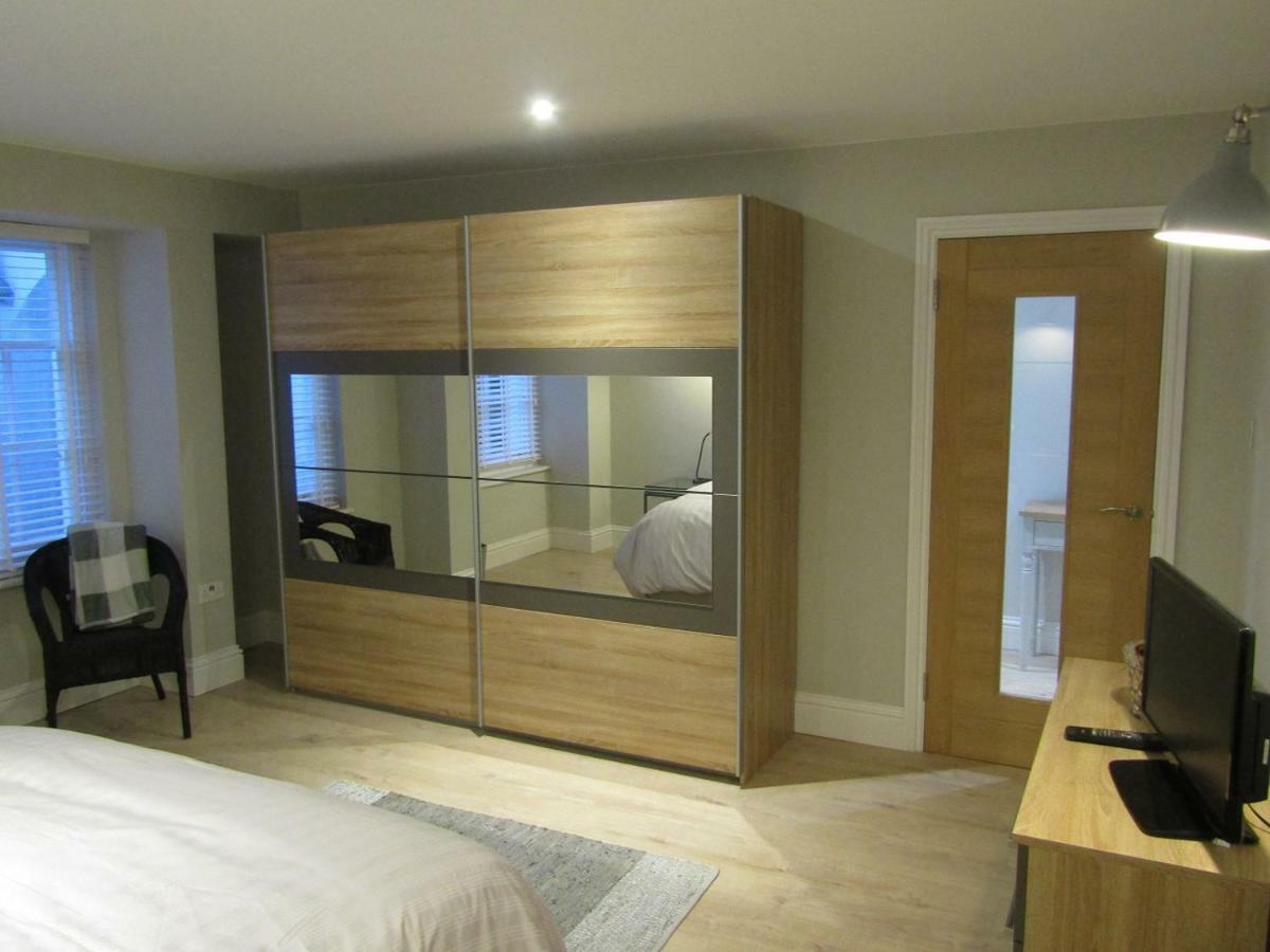 The Apartment, Lower Ground Floor, Clarendon Place 利明顿 外观 照片